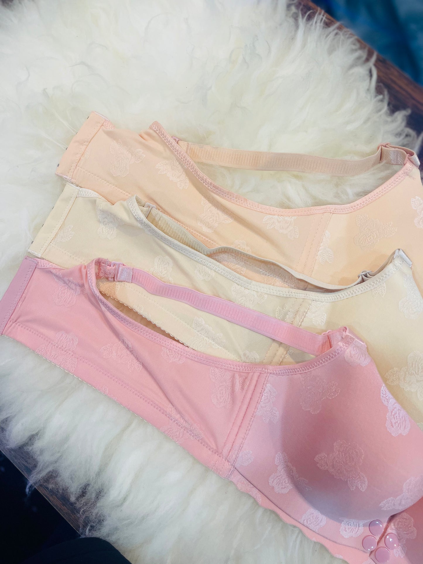 Truekind® Imported Seamless Floral Front Button Padded Pattern Bra🎁