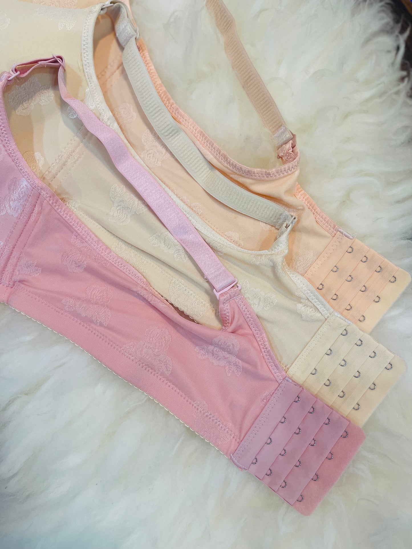 Truekind® Imported Seamless Floral Front Button Padded Pattern Bra🎁