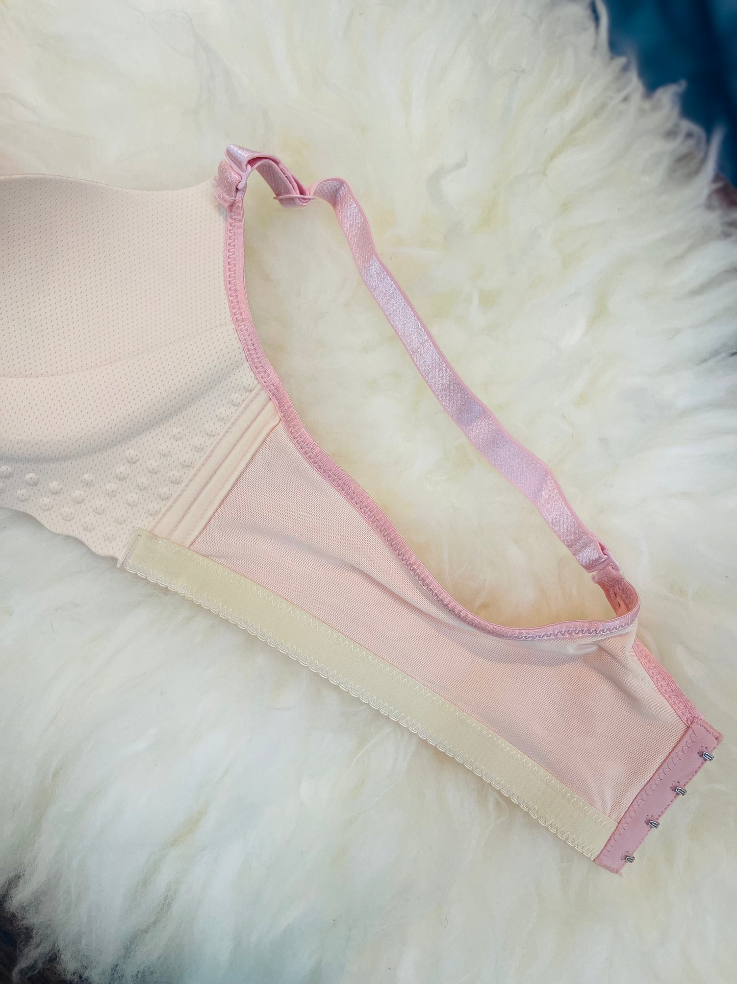 Truekind® Imported Seamless Floral Front Button Padded Pattern Bra🎁