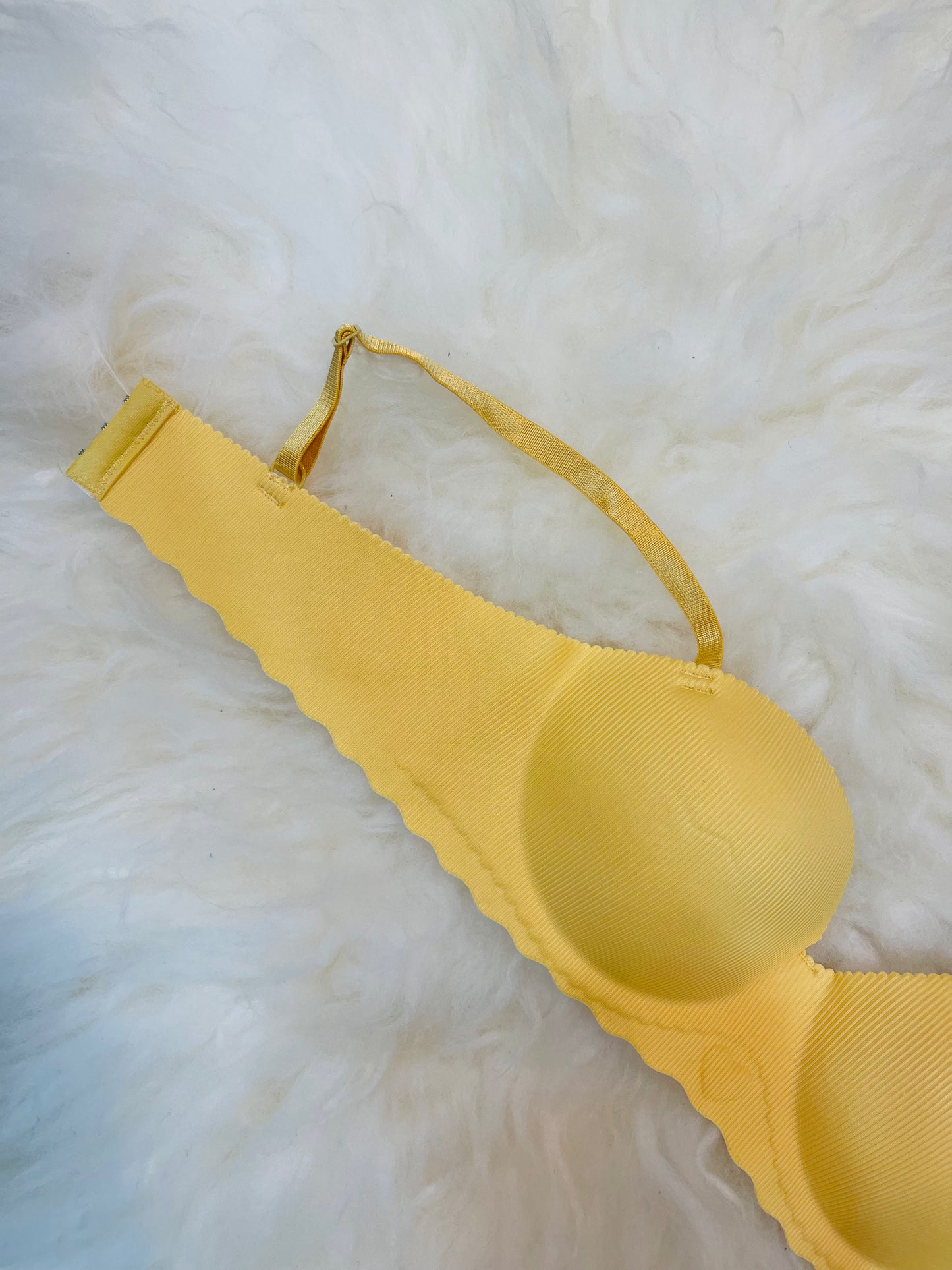Truekind® Imported Seamless Floral Pattern Padded Bra – Yellow Edition 🎁